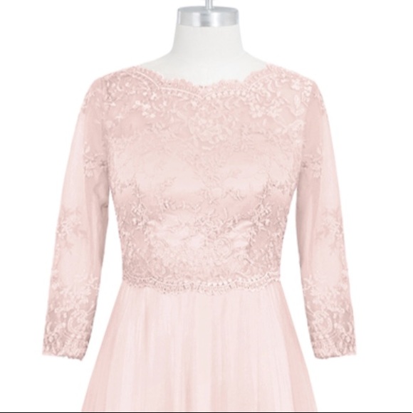 Dresses & Skirts - Beautiful formal gown perfect for any occasion.